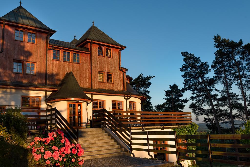 Hotel Vitkova Hora - Veitsberg Karlovy Vary Exterior photo